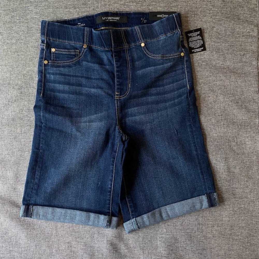 Liverpool Women's Chloe Pull-On Short with Rolled Cuff 4.75" Inseam